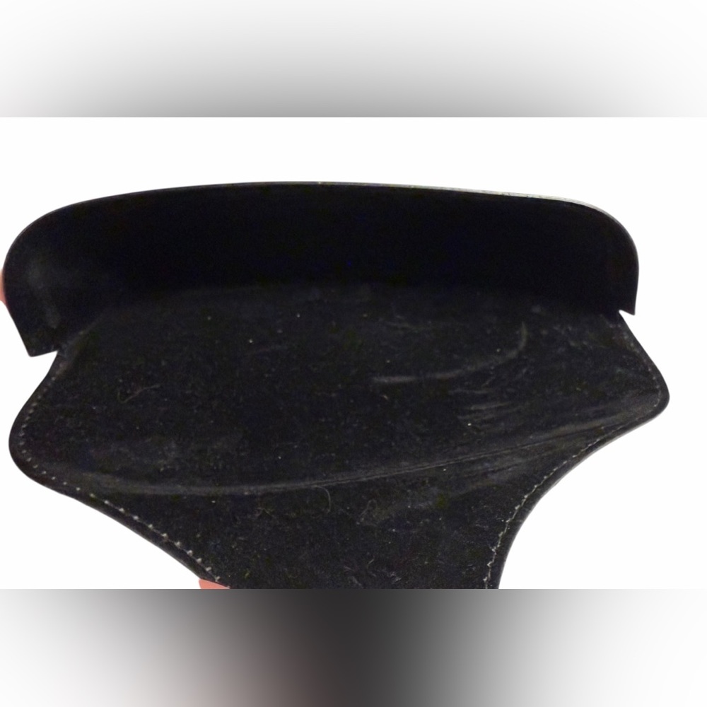 Ray-Ban Sunglasses & Black Leather Velvet Lined Case - Picture 10 of 15